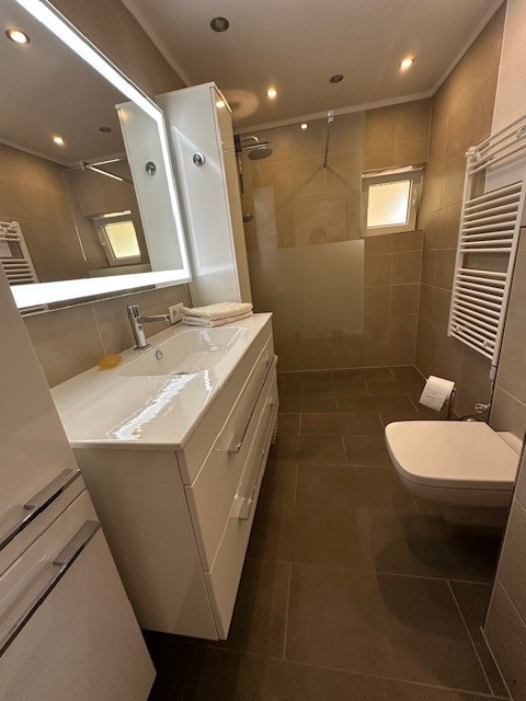 EG: Fein herausgeputzt!