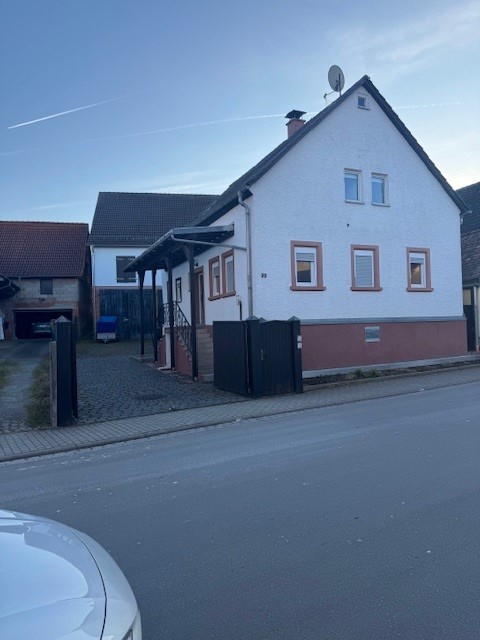 Älteres Haus sucht neuen Mieter!