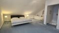 Schlafzimmer DG